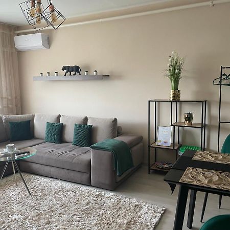 Bella Apartman Debrecen Apartment Bagian luar foto