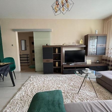 Bella Apartman Debrecen Apartment Bagian luar foto