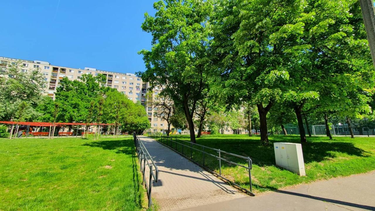 Bella Apartman Debrecen Bagian luar foto