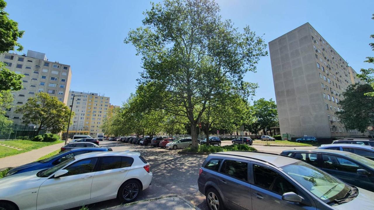 Bella Apartman Debrecen Apartment Bagian luar foto