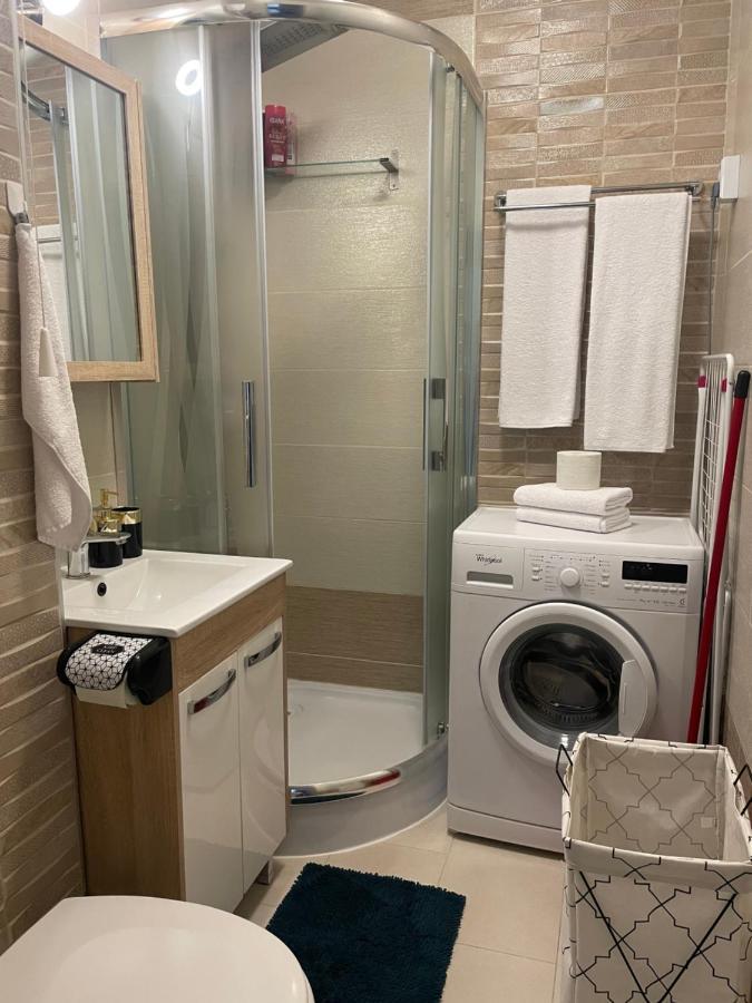 Bella Apartman Debrecen Bagian luar foto